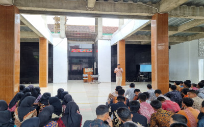 Workshop AI Kolaborasi Universitas BSI dan KIAN EO Di SMK PK Budi Perkasa